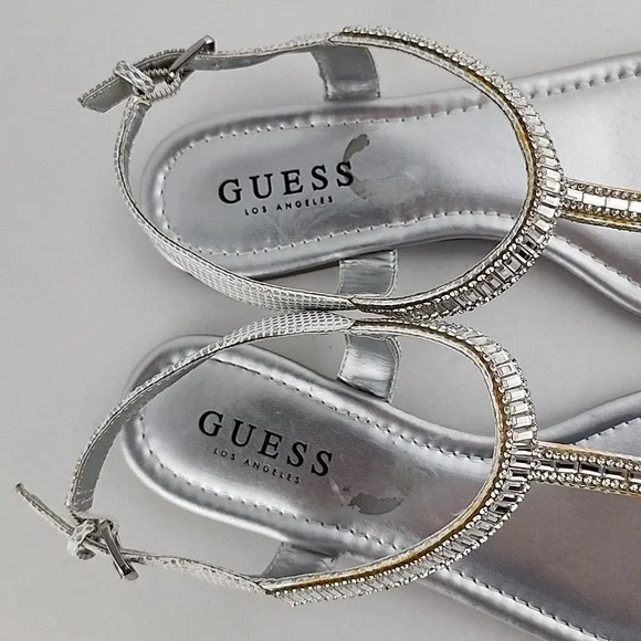 GUESS Women's Flat Silver Bejeweled Rhinestones Thong Sandals Size 8M - Picture 10 of 15